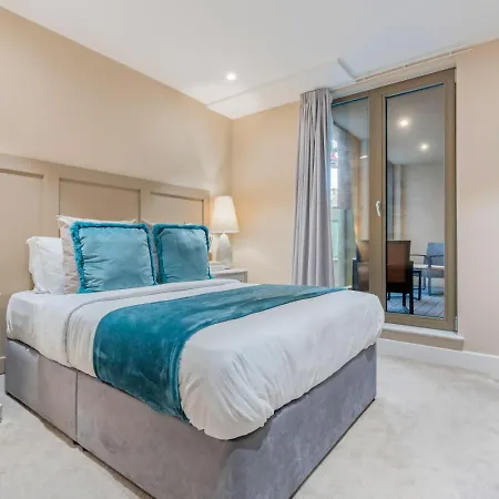York Residence - Sleeps 4 - 2Bed - 2Bath *