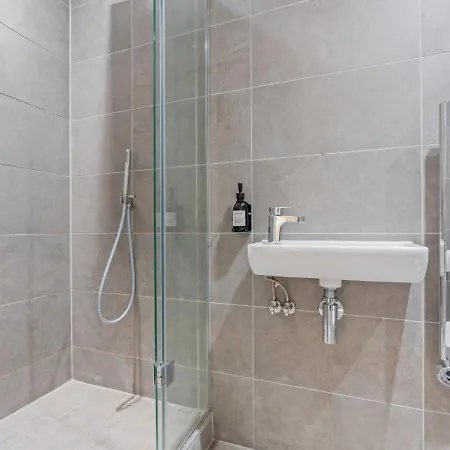 Апартаменты York Residence - Sleeps 4 - 2Bed - 2Bath Йорк