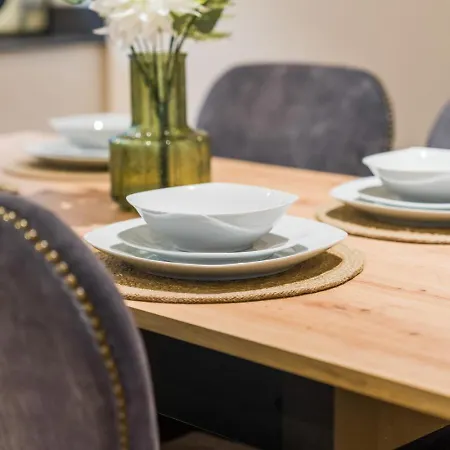 York Residence - Sleeps 4 - 2Bed - 2Bath *